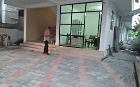 Metro Mens Hostel